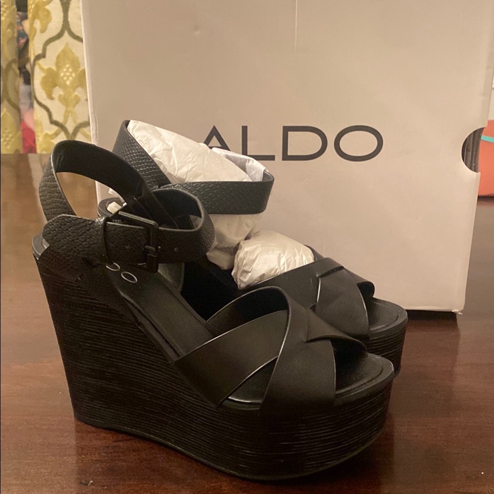 Aldo wedge sandal